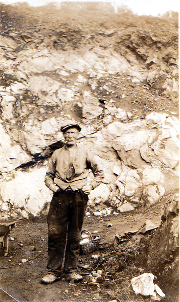 Joe Riddell Snr at Drybrae Quarry, Glacks