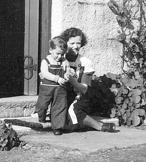 Margaret Judd and daughter, Cressida, at Shannoch